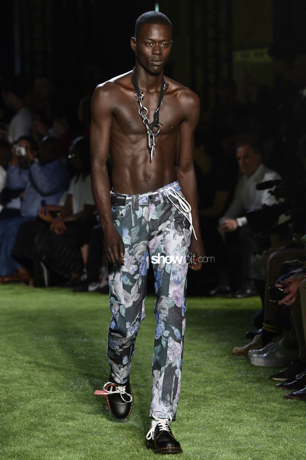 Off-White Men's Spring / Summer 2019 - Paris Fashion Week